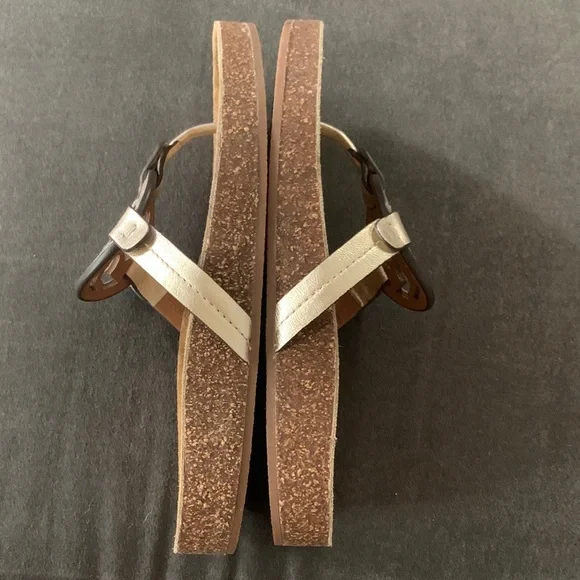 Tory Burch Miller Cloud sandals with Mettalic Gold and Tan. - Picture 11 of 12